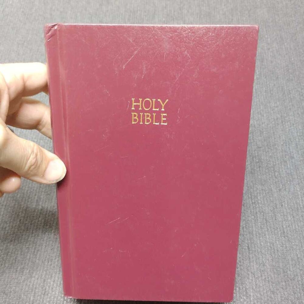 Vintage 1982 Thomas Nelson NKJV Holy Bible Red Hardcover Words of Christ